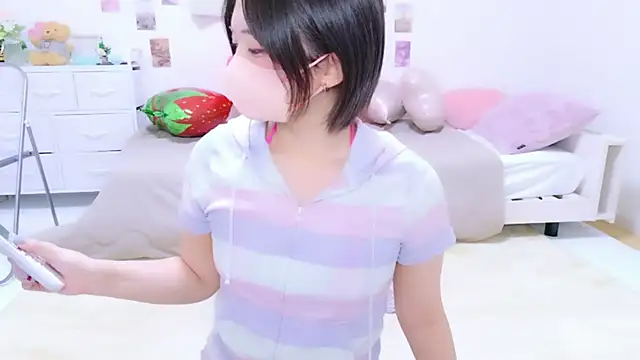 Hinata Sun online show from 04-02-26, 08:39