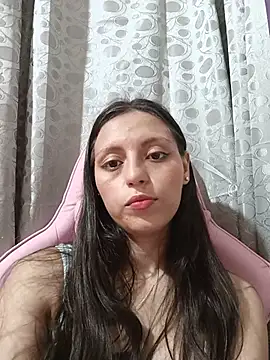 Lahila  online show from 06-30-26, 04:08