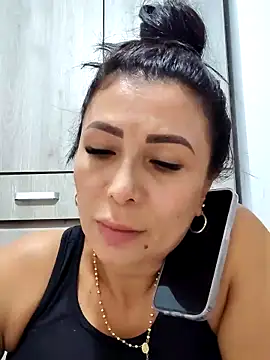 Snapshot of mia_mancinii chatting on 04-24-26, 05:15 mia mancinii online show from 04-24-26, 05:15