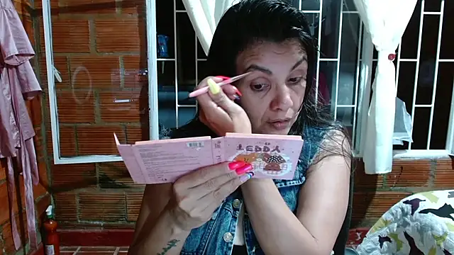 Snapshot of Milf_Fantassyy chatting on 09-09-25, 03:39 Milf Fantassyy online show from 09-09-25, 03:39