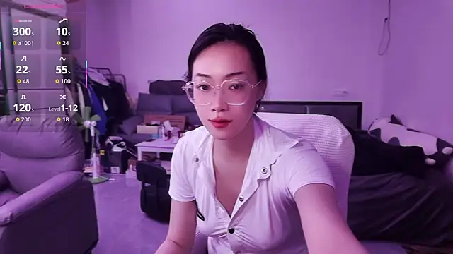 Linbaibai online show from 10-14-25, 04:52