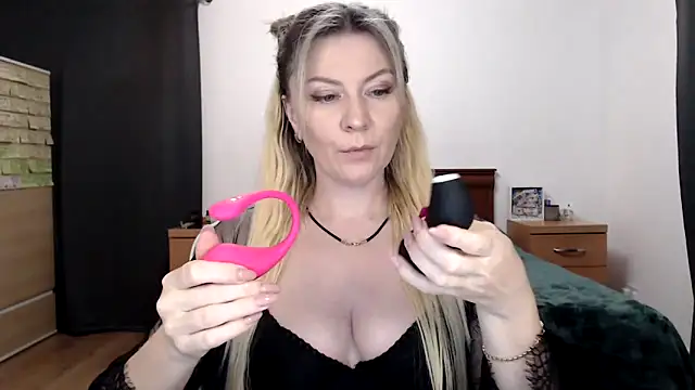 ParadiseAlina online show from 10-01-25, 07:20