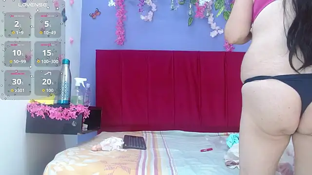 Snapshot of andrealopezcm101 chatting on 09-17-25, 11:12 andrealopezcm101 online show from 09-17-25, 11:12