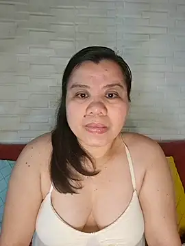 hotlyn45 online show from 04-13-26, 09:09