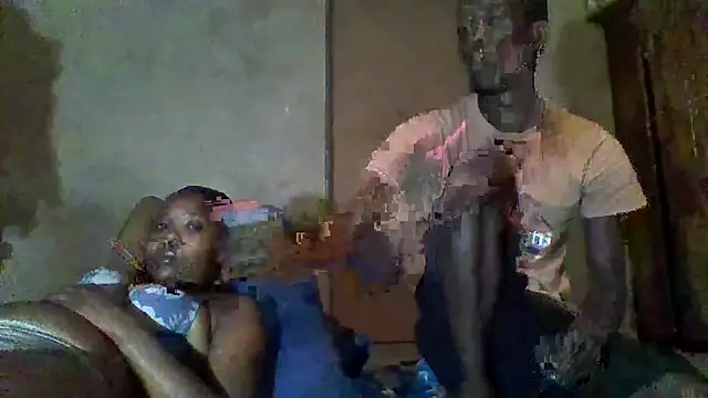 longdickson12345 online show from 04-06-26, 10:22