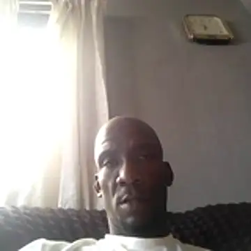 longdickson12345 online show from 04-10-26, 01:38