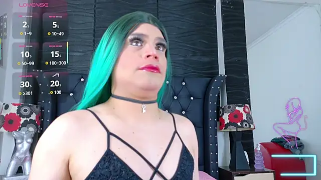 Snapshot of Keysha_Queen_ chatting on 10-31-25, 12:06 Keysha Queen  online show from 10-31-25, 12:06