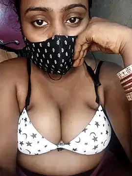 Snapshot of Schii69 chatting on 12-18-25, 11:44 Schii69 online show from 12-18-25, 11:44