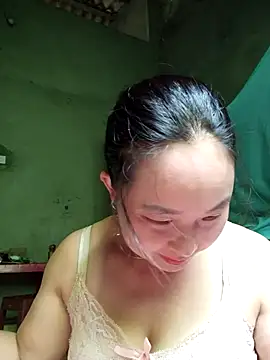 Snapshot of suki-lady chatting on 09-12-25, 01:49 suki-lady online show from 09-12-25, 01:49