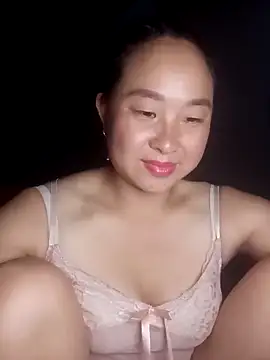 Snapshot of suki-lady chatting on 09-12-25, 01:55 suki-lady online show from 09-12-25, 01:55