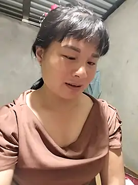 kute-00 online show from 09-29-25, 01:49