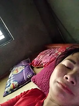 kute-00 online show from 10-16-25, 05:19