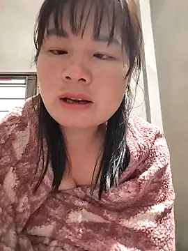 kute-00 online show from 12-18-25, 12:38