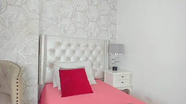 amara rousse online show from 09-19-25, 11:33