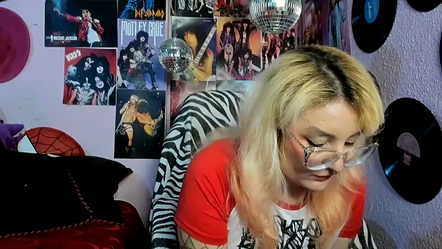 Avril Maria online show from 04-19-26, 10:12