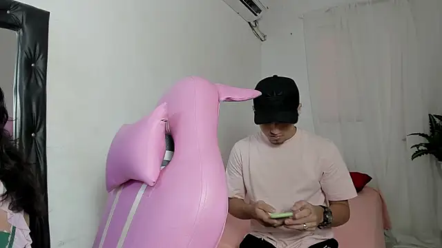 Laura and Kevin online show from 01-13-26, 07:52