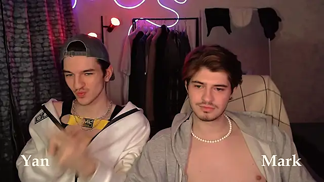 itsyanbb online show from 11-08-25, 03:45