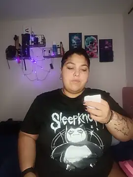 Snapshot of kendra_lil_evill chatting on 05-20-26, 10:43 kendra lil evill online show from 05-20-26, 10:43