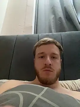 Girthyone20 online show from 10-22-25, 02:50