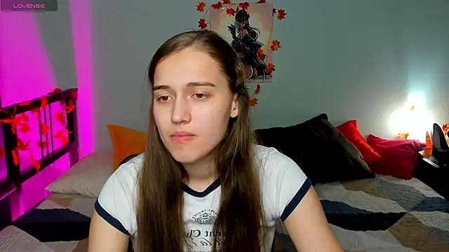 Alisa  Kelly online show from 10-31-25, 01:06