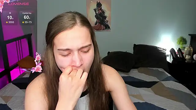 Alisa  Kelly online show from 11-20-25, 02:12