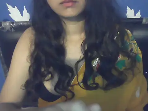 SoftButDeadly0 online show from 12-13-25, 07:53