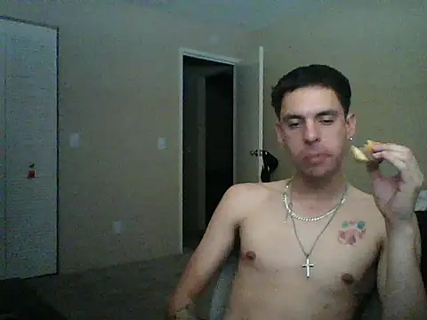 Snapshot of latinosatiro94 chatting on 09-11-25, 08:25 latinosatiro94 online show from 09-11-25, 08:25