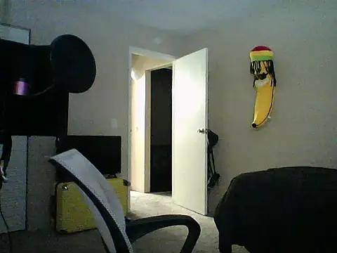 Snapshot of latinosatiro94 chatting on 09-15-25, 01:49 latinosatiro94 online show from 09-15-25, 01:49