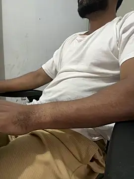Vineeth3906 online show from 06-30-26, 07:42