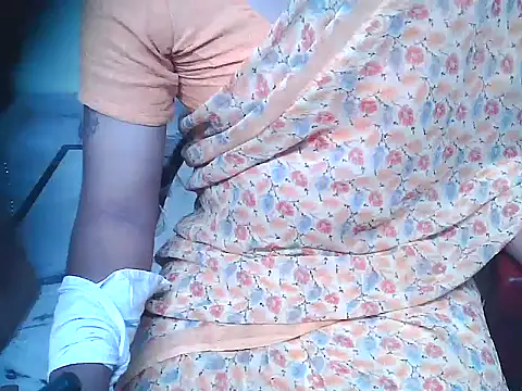 Snapshot of sakshi-44 chatting on 02-21-26, 06:03 sakshi-44 online show from 02-21-26, 06:03