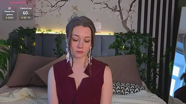 Snapshot of SkyHelen chatting on 02-05-26, 04:06 SkyHelen online show from 02-05-26, 04:06