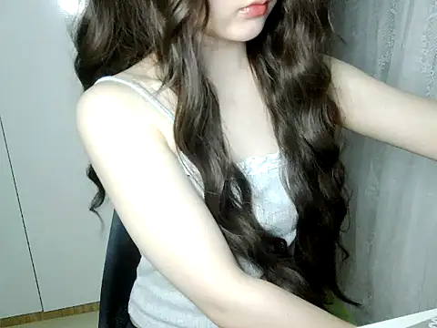 Annabelle-e online show from 05-25-26, 06:03