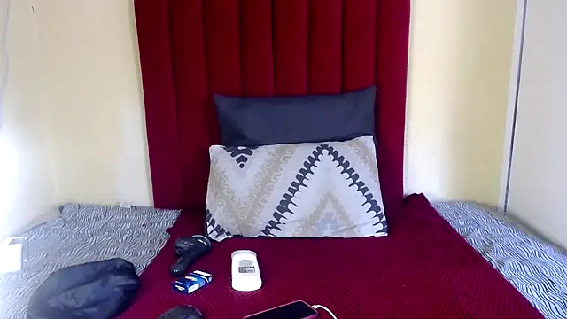 Snapshot of Tallatoya chatting on 10-03-25, 09:28 Tallatoya online show from 10-03-25, 09:28