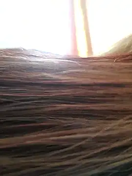 Snapshot of _Uphele chatting on 01-08-26, 11:23 Uphele online show from 01-08-26, 11:23