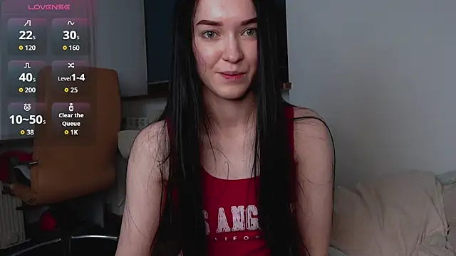 Snapshot of Veliora chatting on 10-26-25, 04:24 Veliora online show from 10-26-25, 04:24