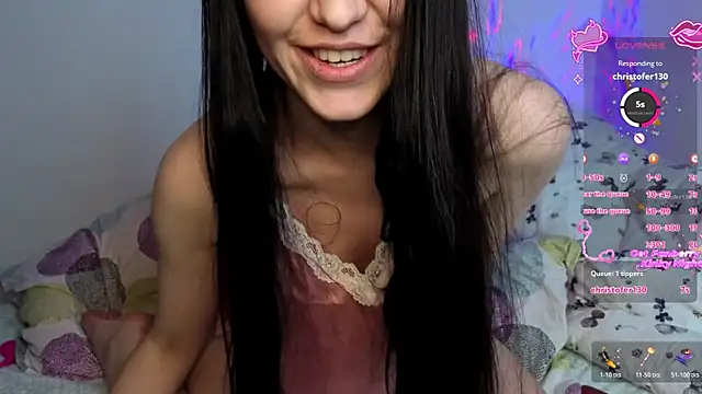 Veliora online show from 11-30-25, 01:59