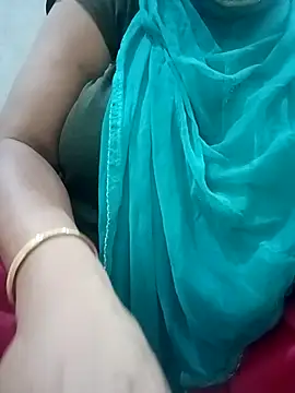 Snapshot of Rakhi_sawant143 chatting on 03-17-26, 02:49 Rakhi sawant143 online show from 03-17-26, 02:49
