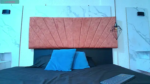 novaa snow online show from 10-15-25, 08:09