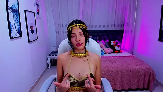 Mia Clay1 online show from 12-22-25, 09:01