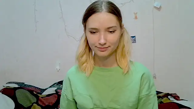  kikiclark   online show from 09-28-25, 08:47