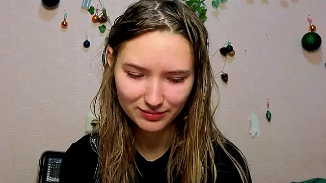  kikiclark   online show from 02-06-26, 08:56