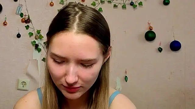  kikiclark   online show from 02-08-26, 12:08