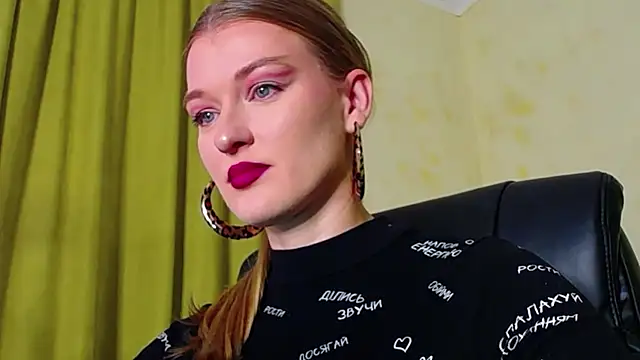 MysticVenus  online show from 11-22-25, 02:05