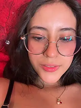 Juanita-Diaz online show from 09-18-25, 08:33