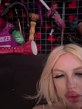 Steffi Snowbunny online show from 04-16-26, 09:39