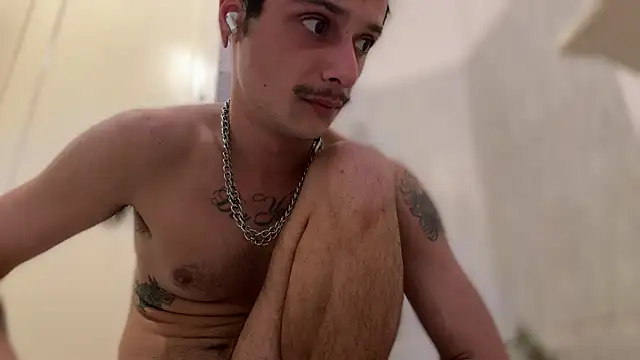 chrisalmeid  online show from 02-01-26, 04:27