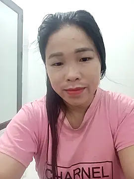 Snapshot of sumy-00 chatting on 05-11-26, 02:12 sumy-00 online show from 05-11-26, 02:12
