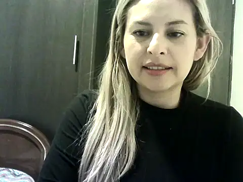 Snapshot of Valery__Rouse_ chatting on 11-03-25, 03:52 Valery Rouse online show from 11-03-25, 03:52