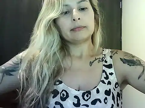 Snapshot of Valery__Rouse_ chatting on 12-05-25, 08:05 Valery Rouse online show from 12-05-25, 08:05