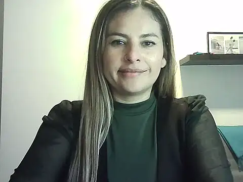 Valery  Rouse  online show from 05-15-26, 08:16